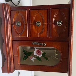 Beautiful wooden jewelry box w stain glass door